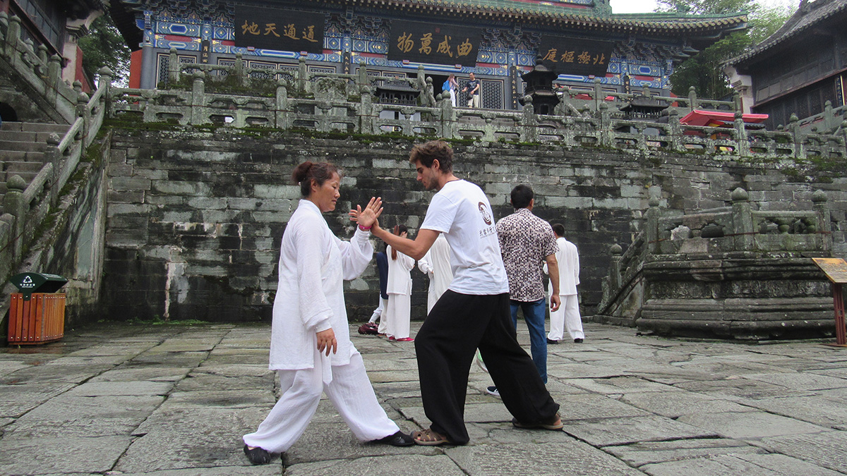 Zen and Taoism Both Point at Silence From Opposite Directions